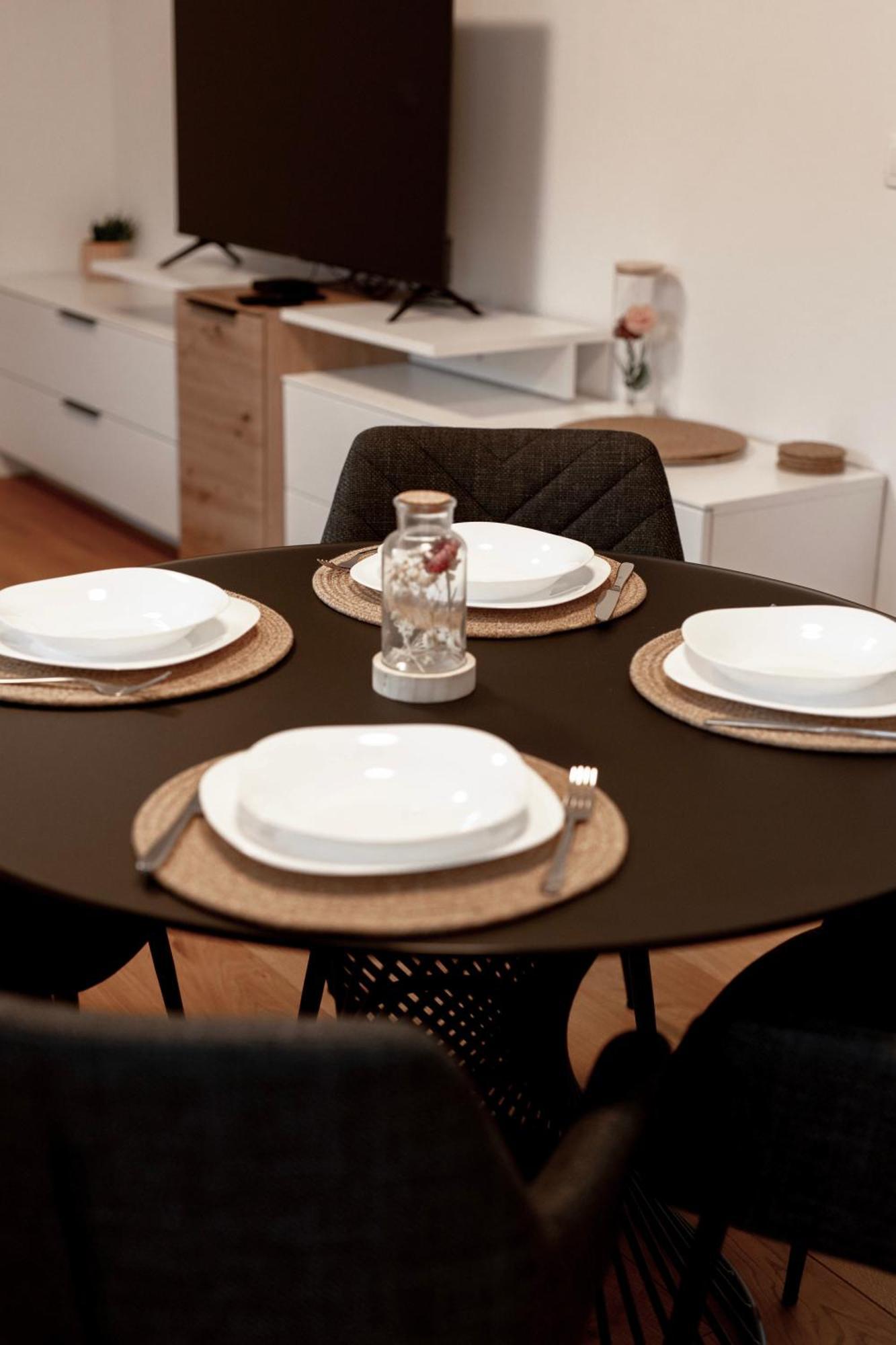 Aura Apartments Zirovnica 外观 照片