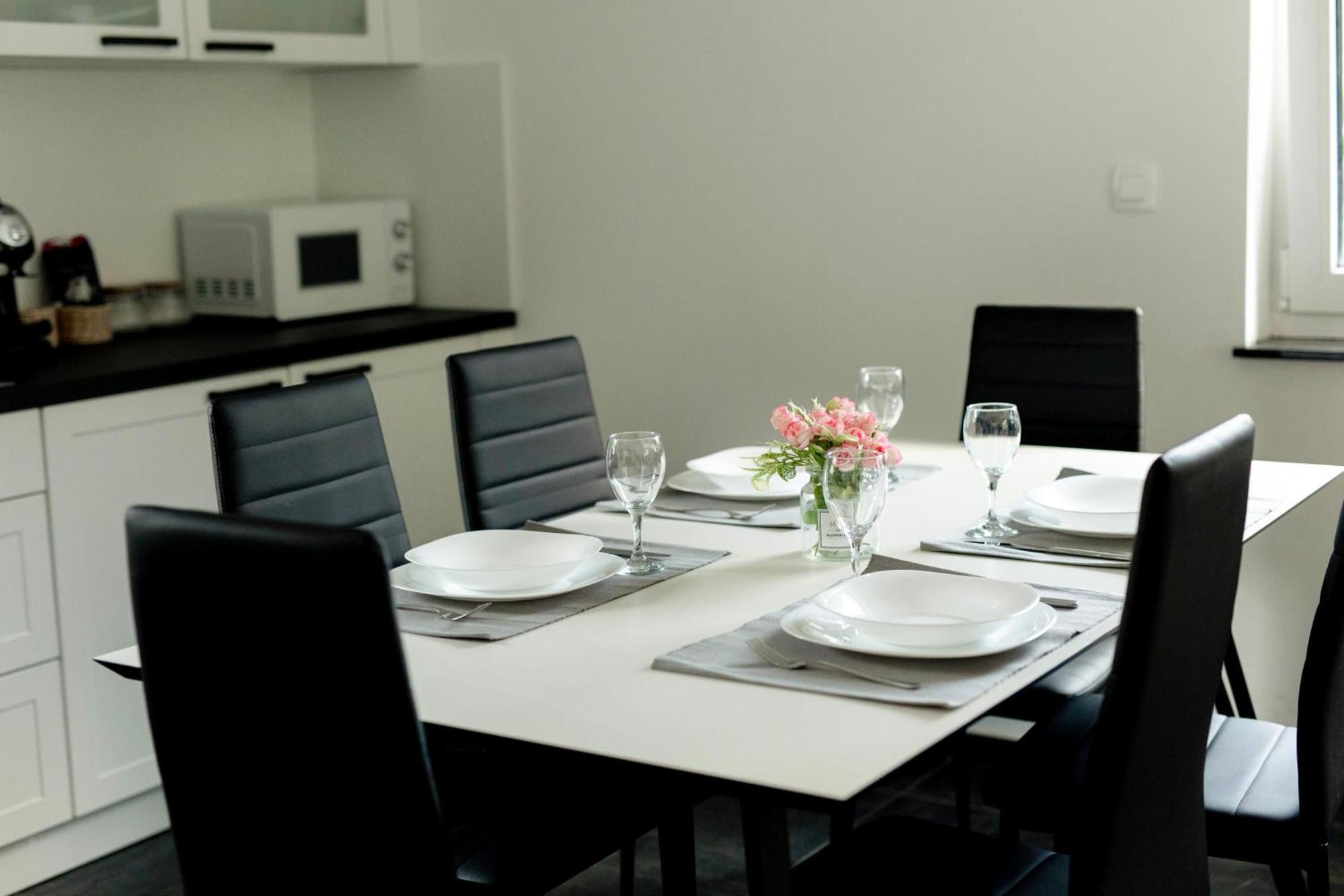 Aura Apartments Zirovnica 外观 照片