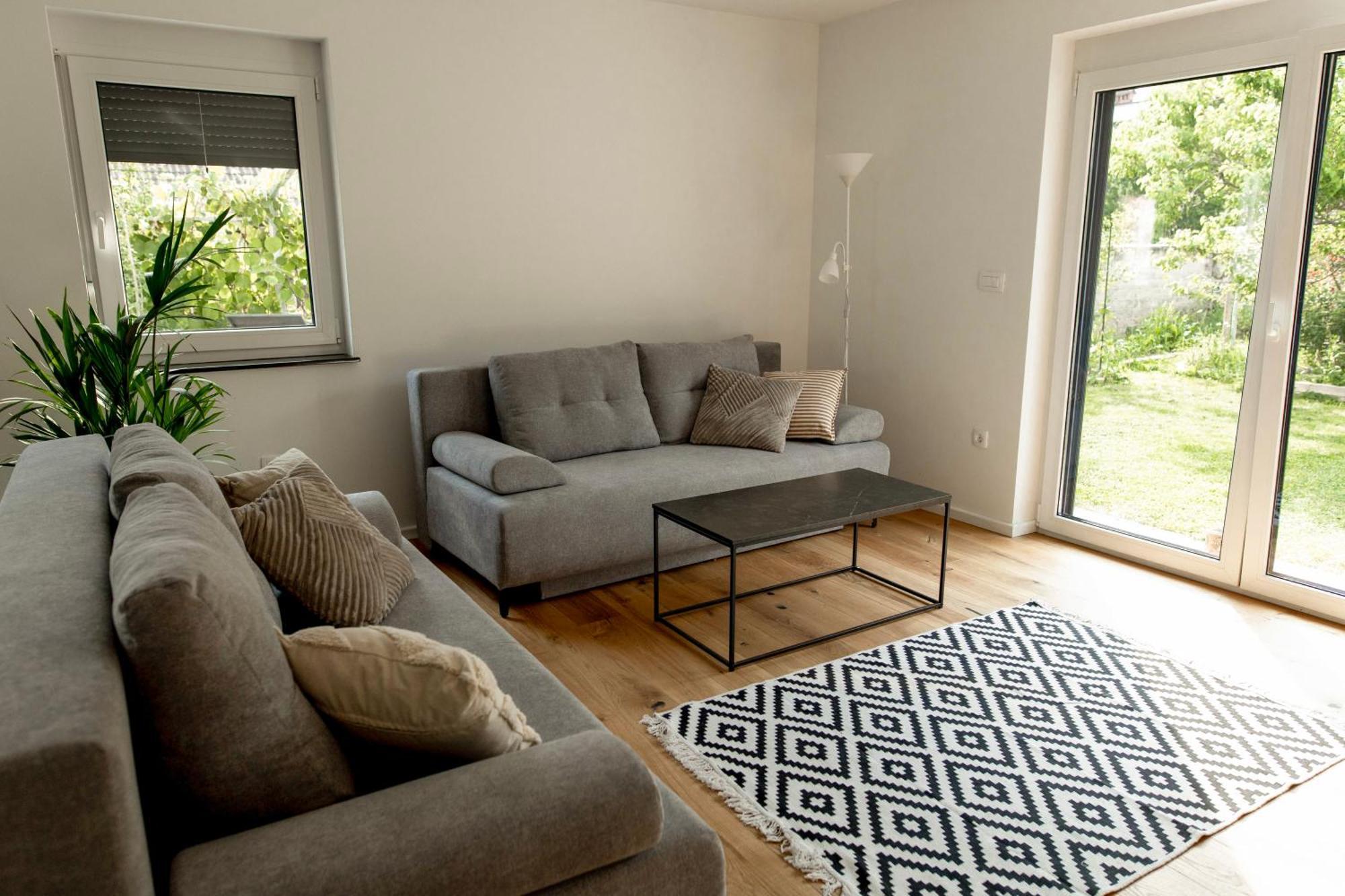 Aura Apartments Zirovnica 外观 照片